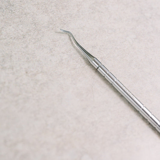 MATT SILVER CUTICLE CURETTE